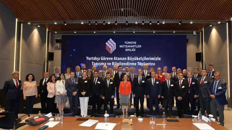 Görevlerine Yeni Atanan Büyükelçilerimiz ile Toplantı